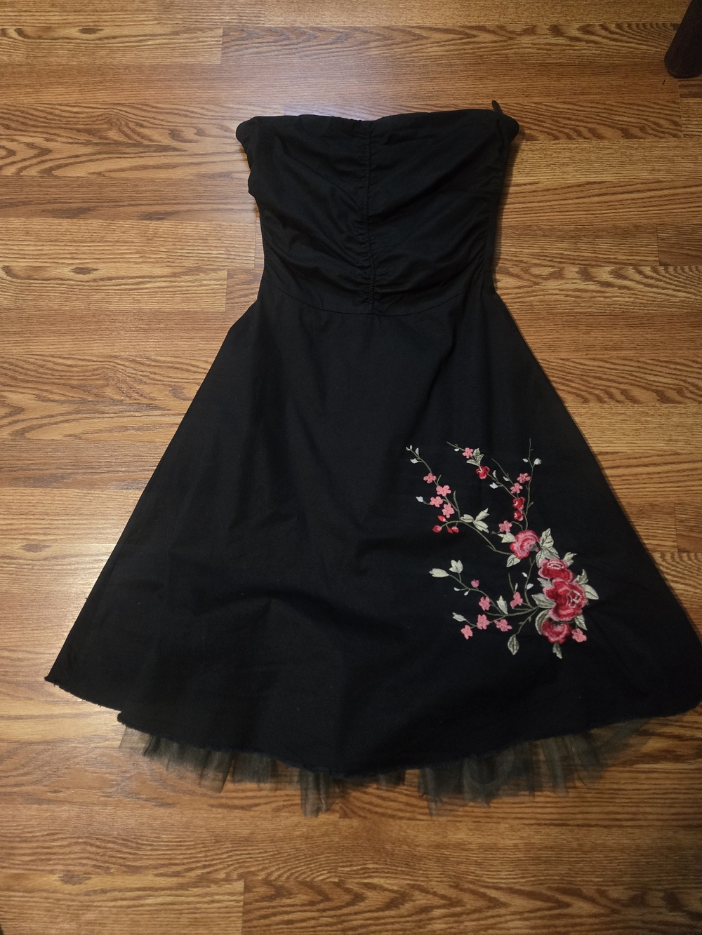 Y2K Black Strapless Dress with Pink Floral Embroidery and Tulle Lining Sz S